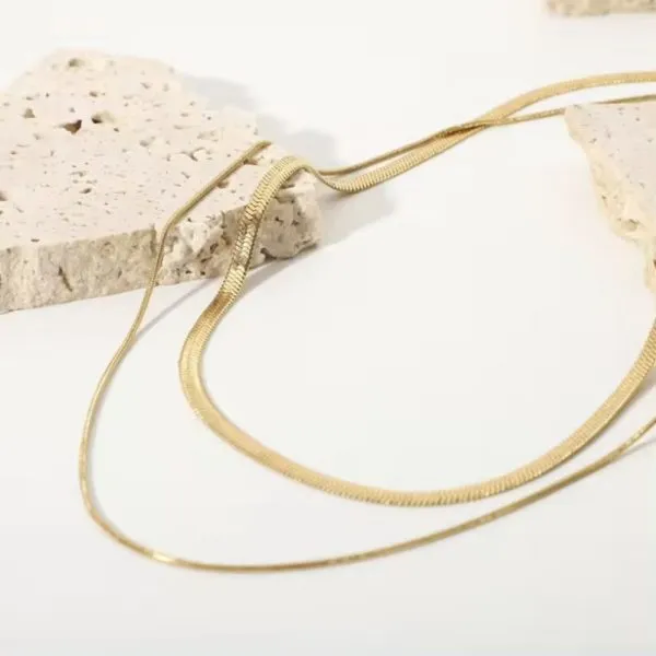 Trendy Isabella necklace Isabelle Necklace in gold