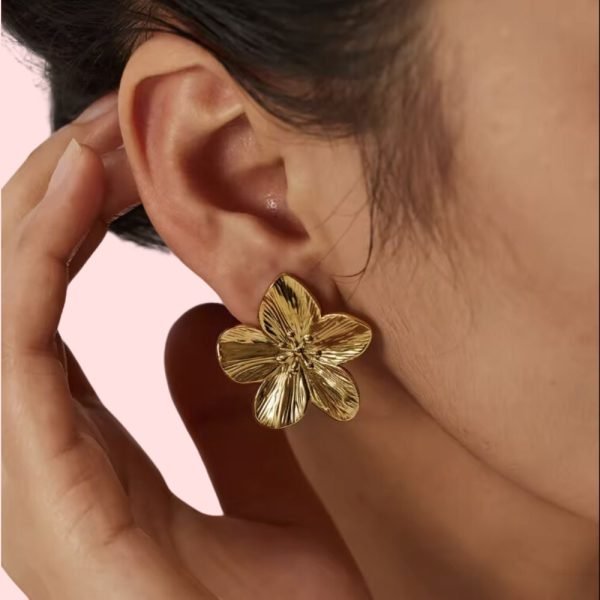 Stainless Steel Talia Earrings in 18k gold